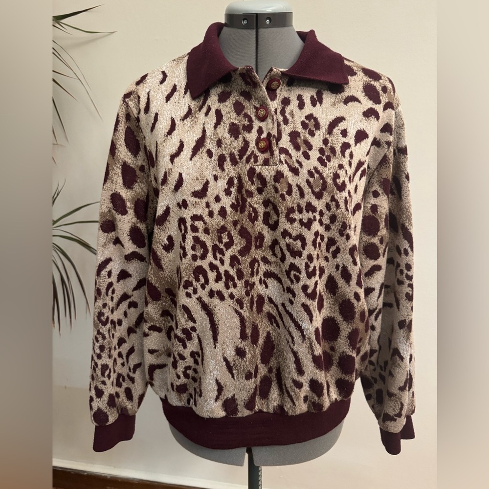 Alfred Dunner vintage Burgundy Leopard print Knit Sweater with collar